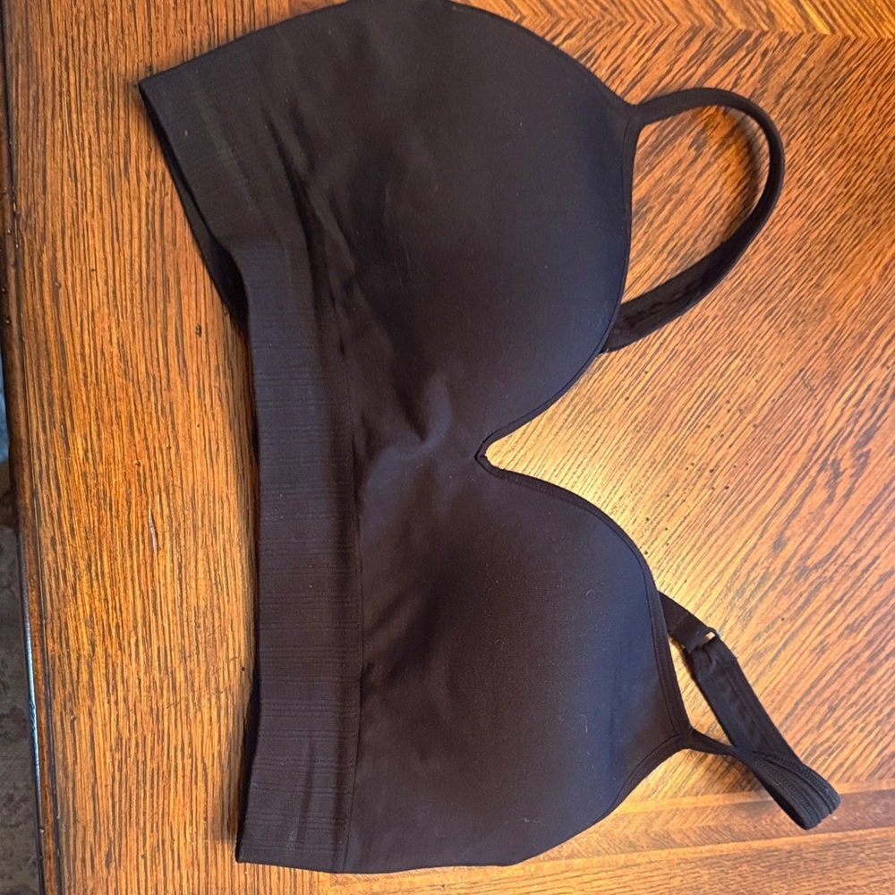 Athleta Women's Black Seamless Bra